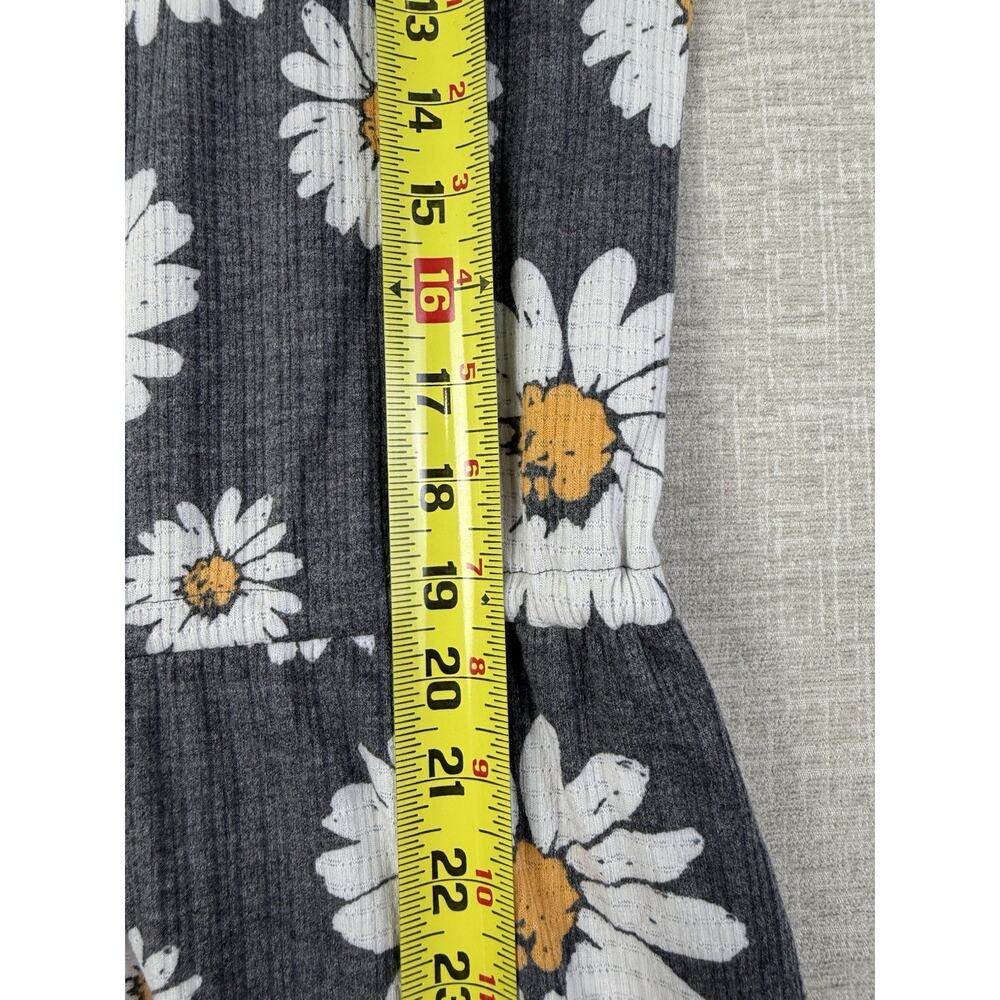 LuLaRoe Women’s S Gray Daisy Floral Short Sleeve Romper Jumpsuit Pockets - Picture 9 of 10